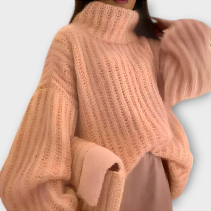 Paulina - Soft Women's Long Sleeve Hoodie