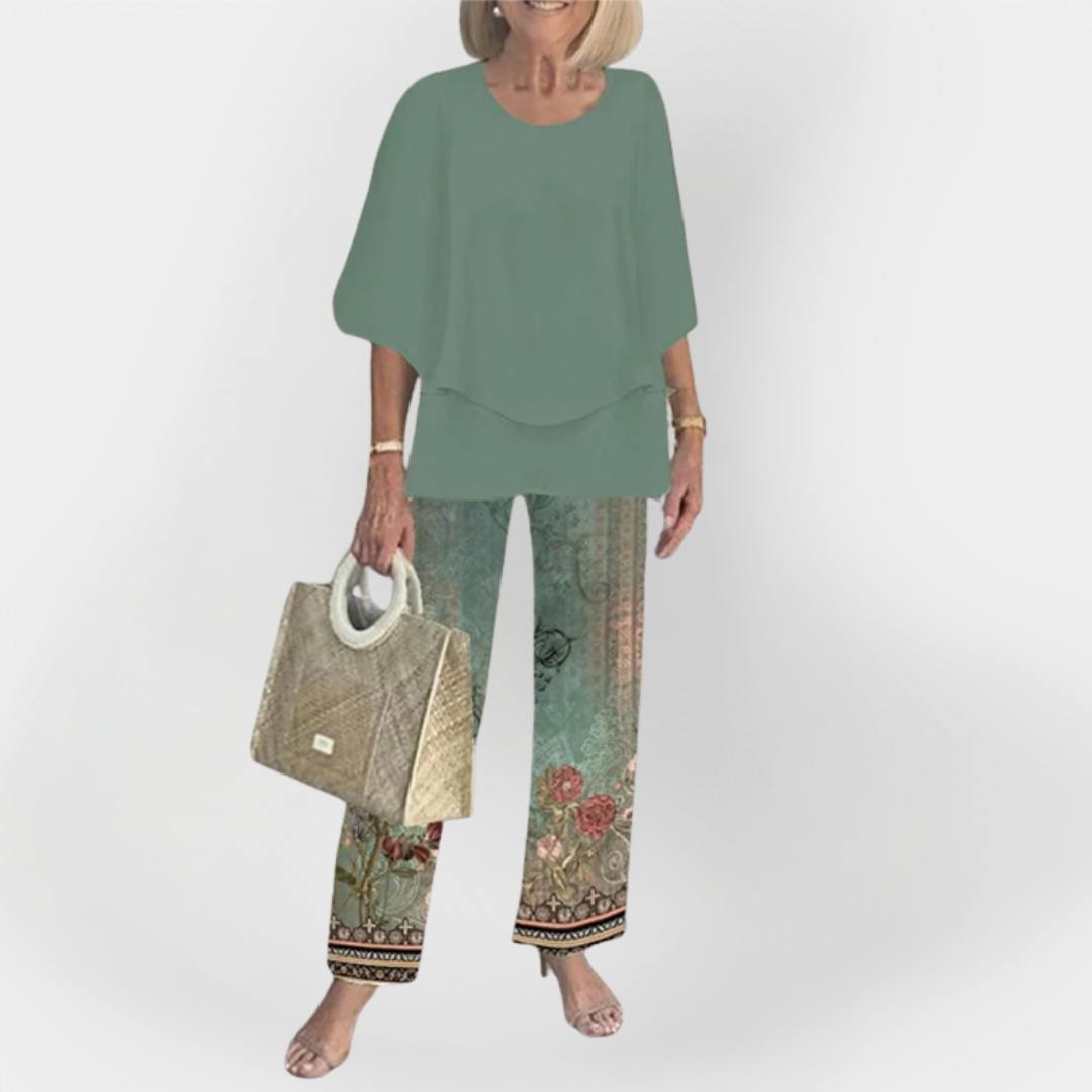 Stylish Set with Comfortable Top and Pants