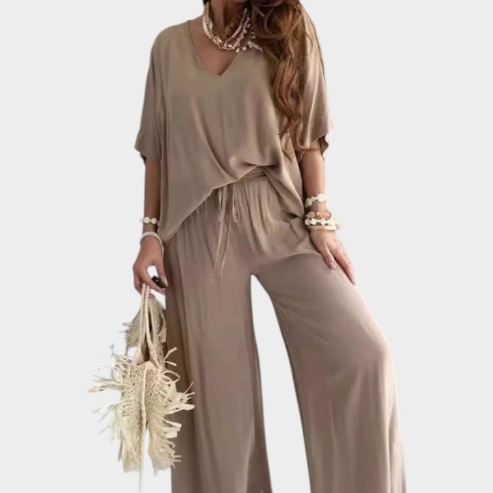 Relaxed V-Neck Lounge Set