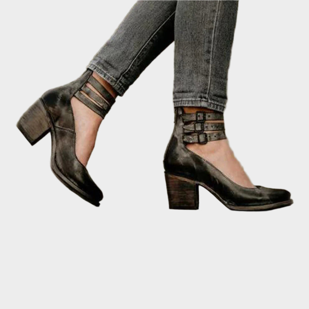 Leather Shoes with Thick Heels and Straps