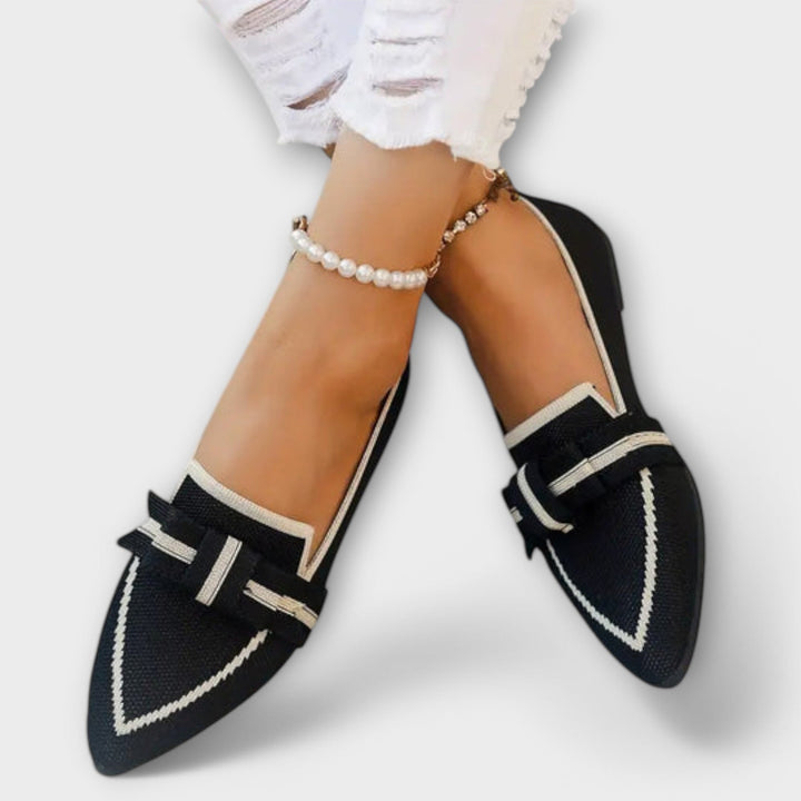 Flat Women's Shoes with Knot Design