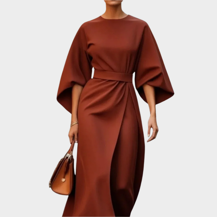 Chic Minimal Dress with Belt and Wide Sleeves