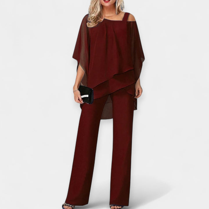 Set with Open Shoulders